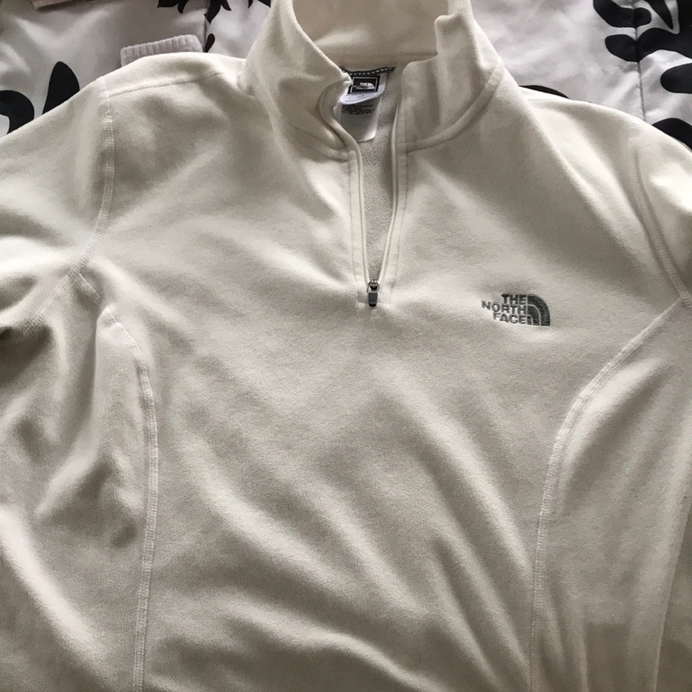 Large women’s North Face fleece